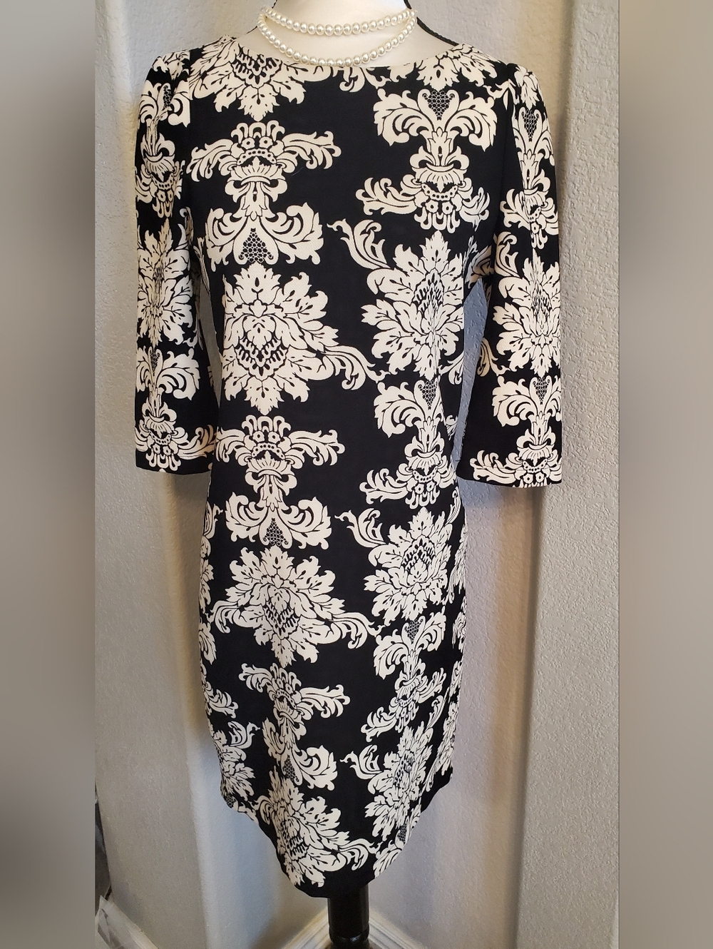 EVERLY Mini Shift Dress 3/4 Sleeve Black White Damask Women Size S Small floral